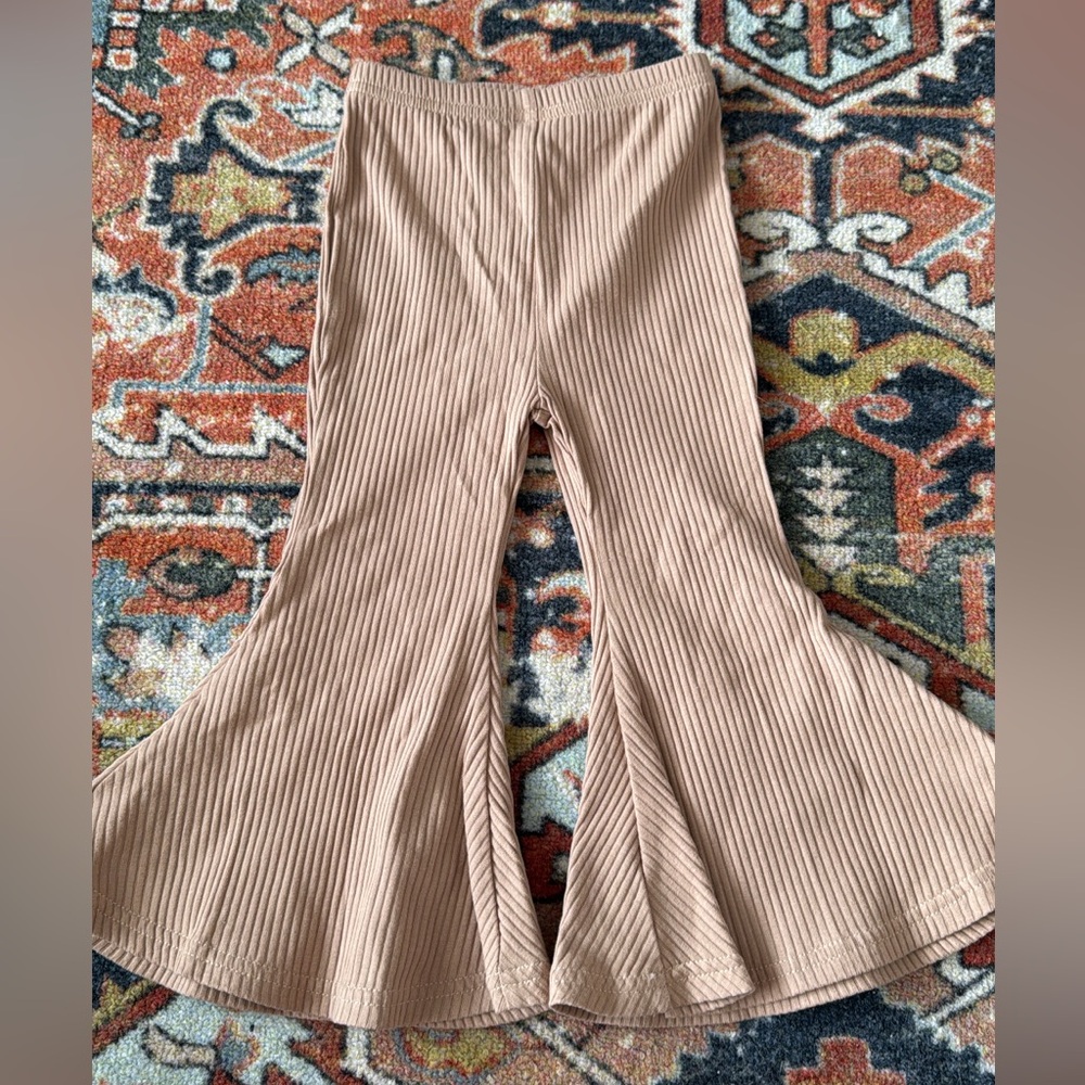 Beck + palm ribbed flares